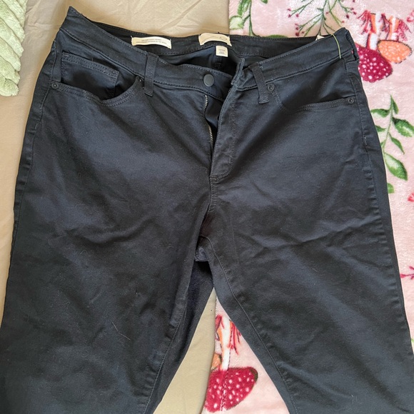 BLACK SKINNY JEANS - Picture 2 of 3